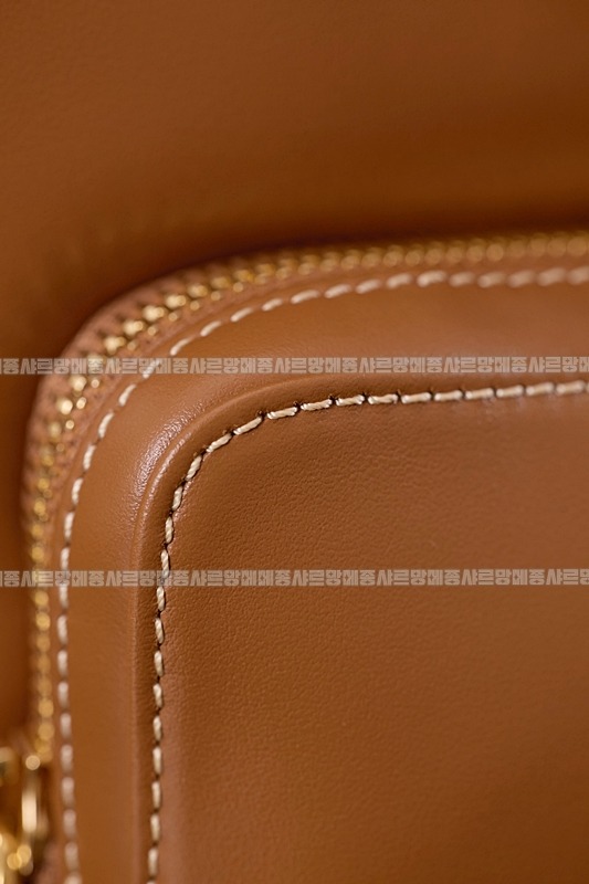 미우미우켄버스가죽백팩 20260315-140442-013루.jpg