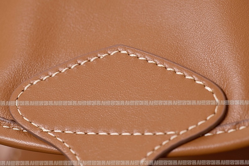 미우미우켄버스가죽백팩 20260315-140443-016루.jpg