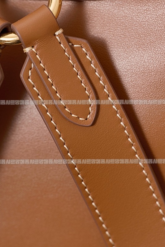 미우미우켄버스가죽백팩 20260315-140443-018루.jpg