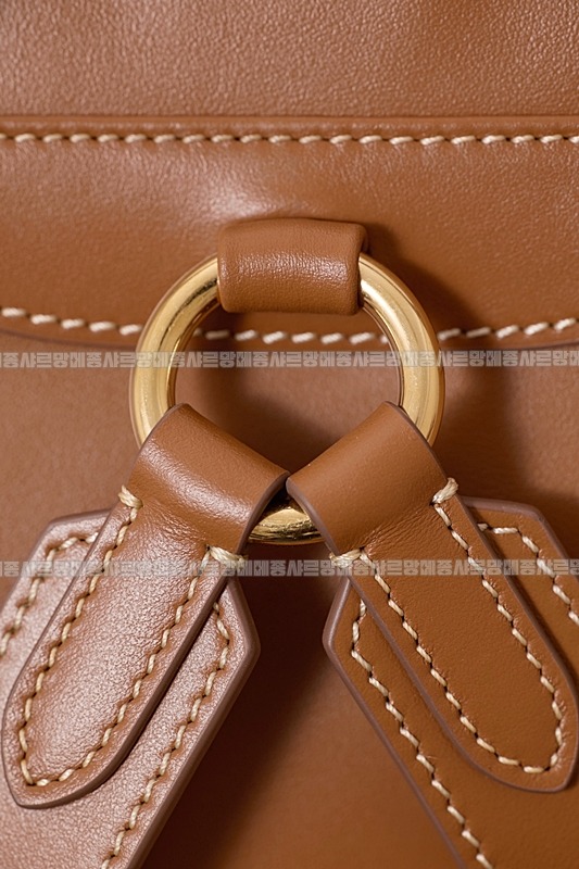 미우미우켄버스가죽백팩 20260315-140445-025루.jpg