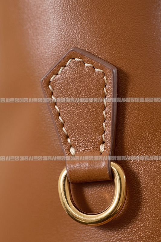 미우미우켄버스가죽백팩 20260315-140445-026루.jpg