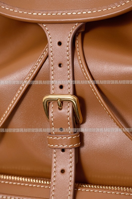 미우미우켄버스가죽백팩 20260315-140445-027루.jpg