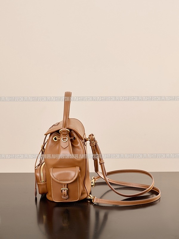 미우미우켄버스가죽백팩 20260315-140954-003루.jpg