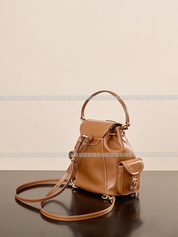 미우미우켄버스가죽백팩 20260315-140954-005루.jpg