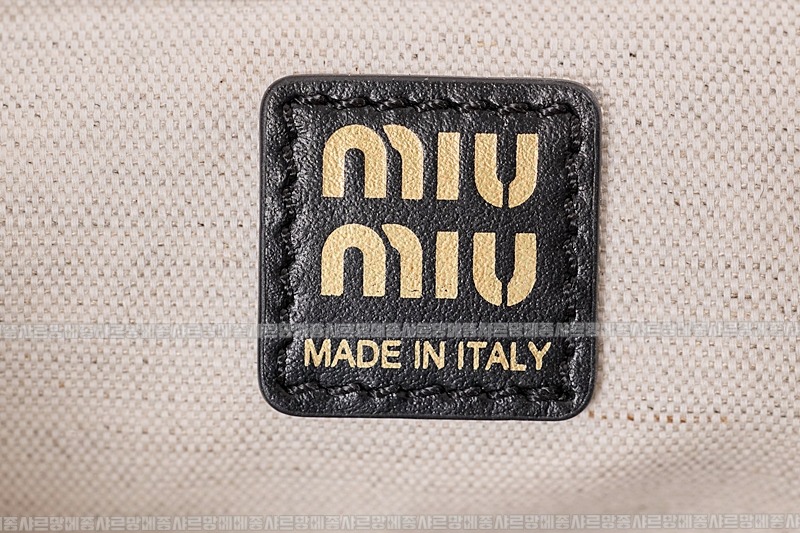 미우미우멀티포켓레더백팩 20260315-151807-014루.jpg