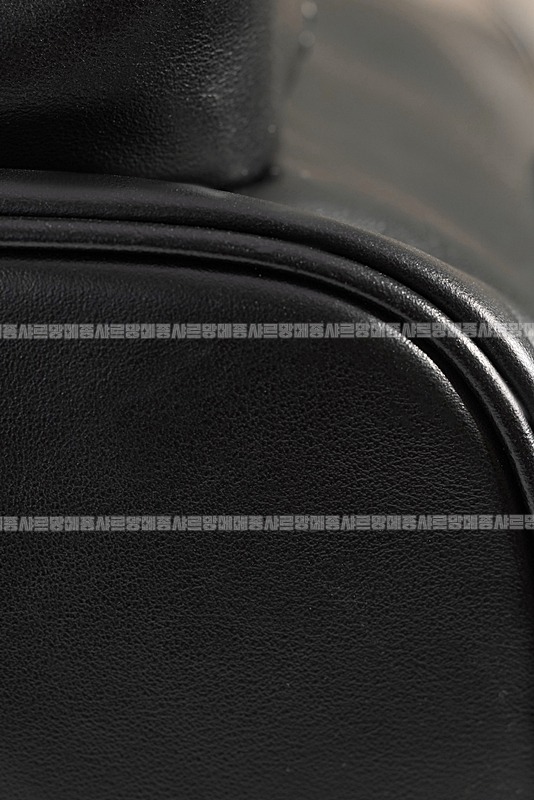 미우미우멀티포켓레더백팩 20260315-152203-012루.jpg