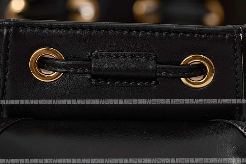 미우미우멀티포켓레더백팩 20260315-152204-018루.jpg