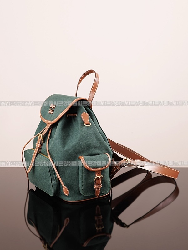 미우미우캔버스가죽백팩 20260315-152836-002루.jpg