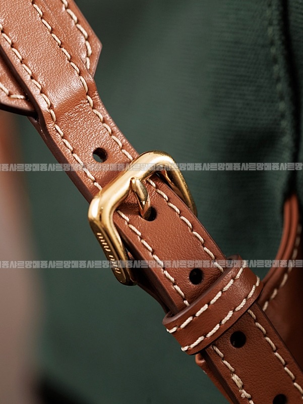 미우미우캔버스가죽백팩 20260315-152840-015루.jpg