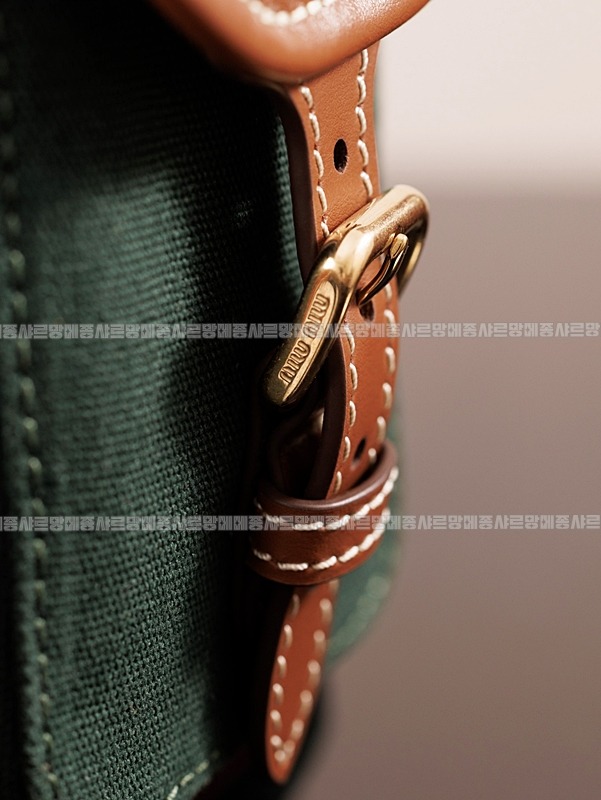 미우미우캔버스가죽백팩 20260315-152840-016루.jpg