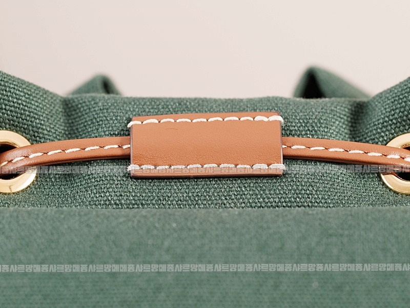 미우미우캔버스가죽백팩 20260315-152841-022루.jpg