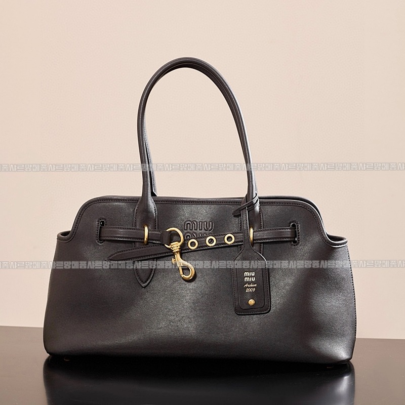 미우미우아방뛰르나파가죽백  20260316-100714-001루.jpg