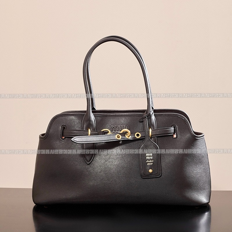 미우미우아방뛰르나파가죽백  20260316-100714-008루.jpg