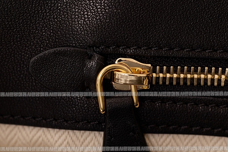 미우미우아방뛰르나파가죽백  20260316-100717-020루.jpg