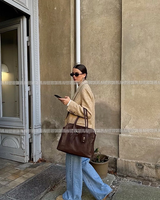 미우미우아방뛰르나파가죽백  20260316-102007-031루.jpg