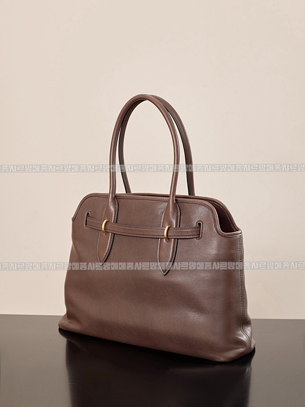 미우미우아방뛰르나파가죽백  20260316-102003-003루.jpg