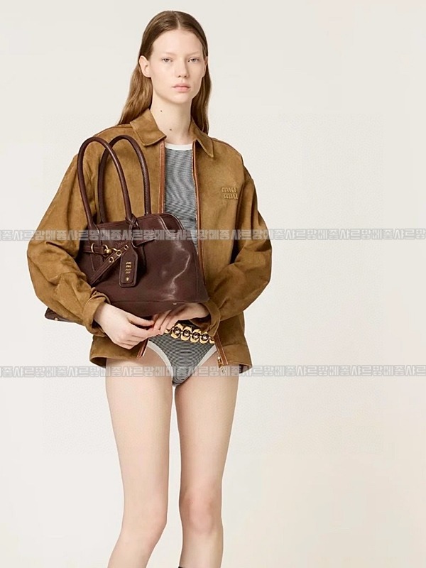 미우미우아방뛰르나파가죽백  20260316-103540-023루.jpg