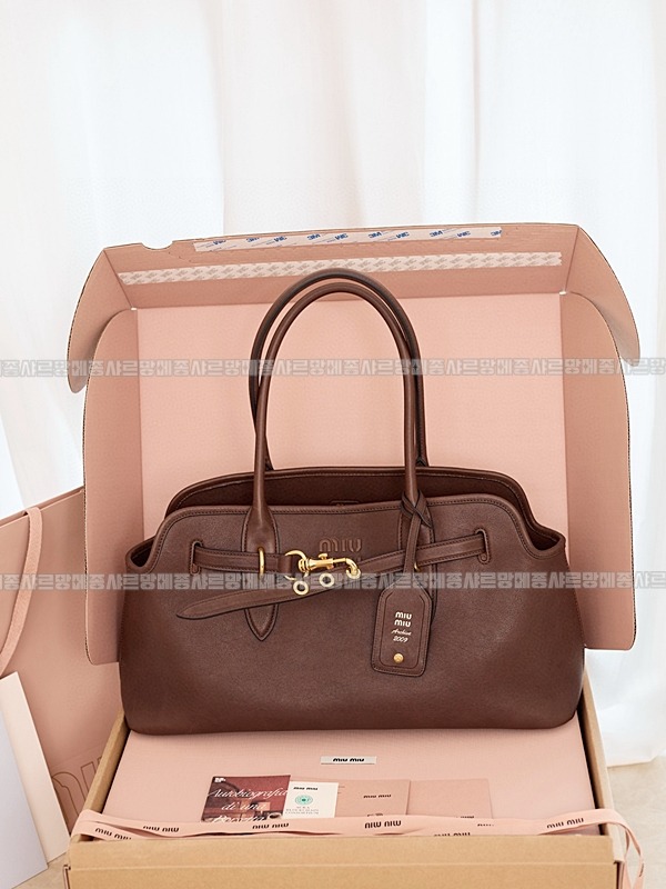 미우미우아방뛰르나파가죽백  20260316-103539-020루.jpg