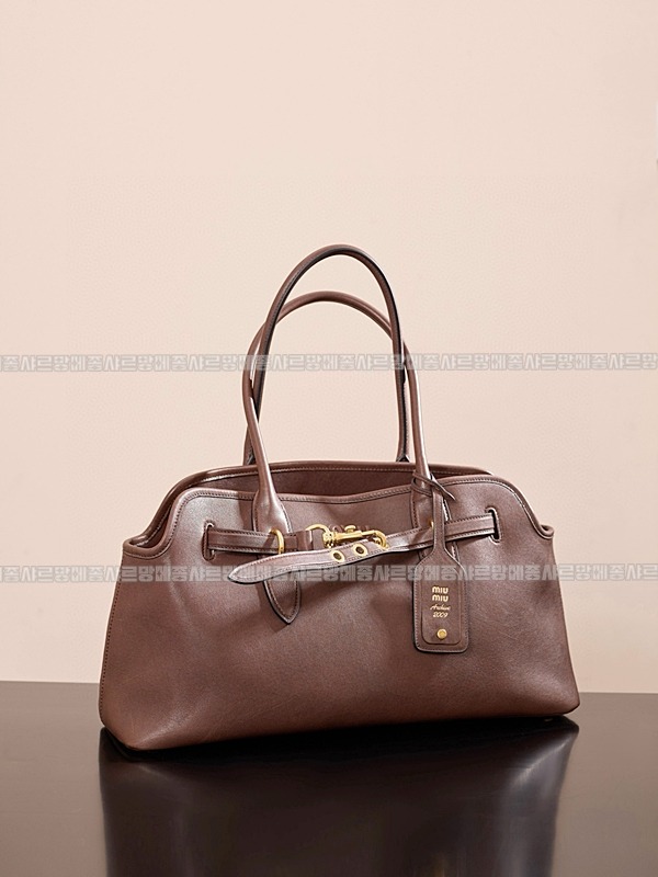 미우미우아방뛰르나파가죽백  20260316-103537-003루.jpg