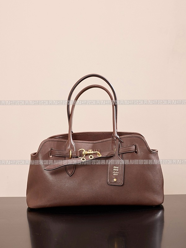 미우미우아방뛰르나파가죽백  20260316-103536-001루.jpg