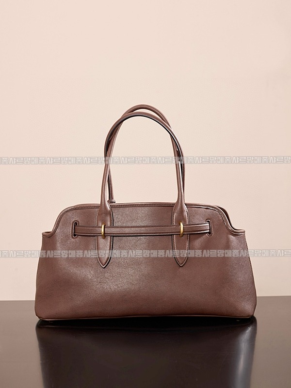 미우미우아방뛰르나파가죽백  20260316-103536-002루.jpg