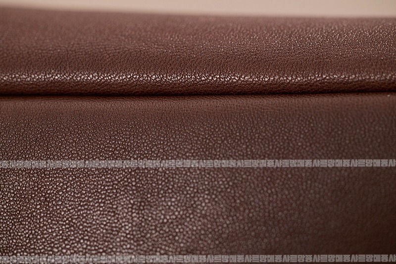 미우미우아방뛰르나파가죽백  20260316-103538-010루.jpg