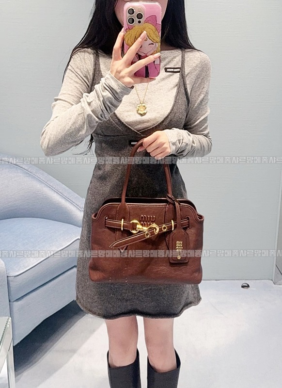 미우미우아방뛰르나파가죽백  20260316-110046-024루.jpg