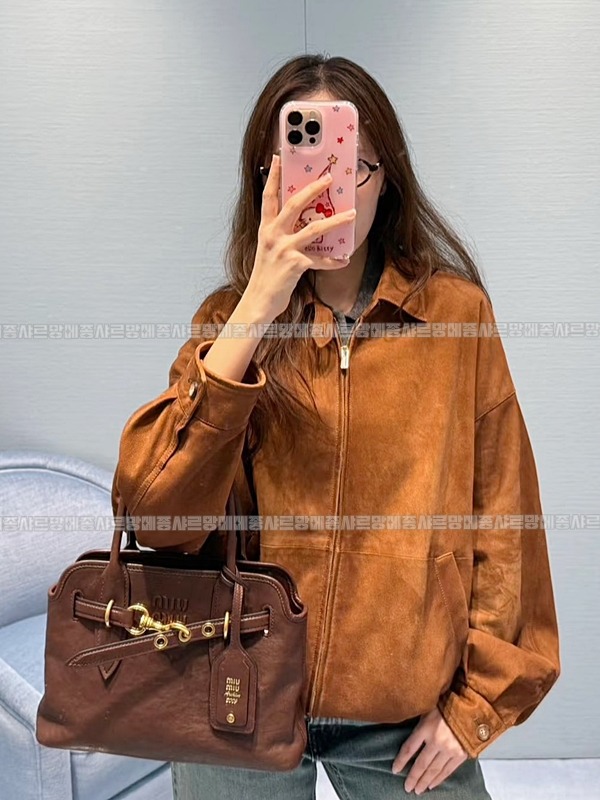 미우미우아방뛰르나파가죽백  20260316-110047-026루.jpg