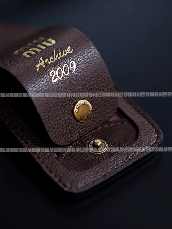 미우미우아방뛰르나파가죽백  20260316-110043-016루.jpg