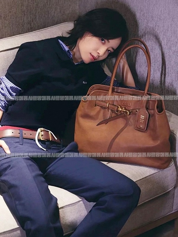 미우미우아방뛰르나파가죽백  20260316-111515-024루.jpg