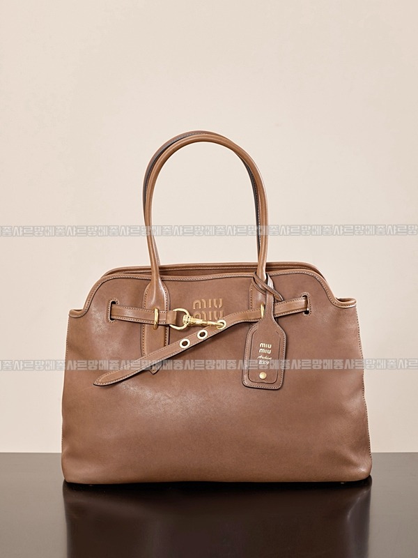 미우미우아방뛰르나파가죽백  20260316-111511-001루.jpg