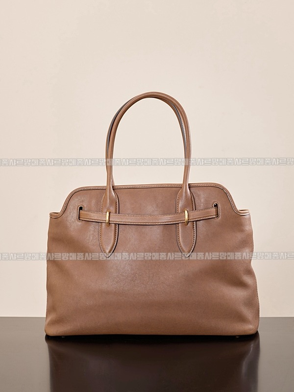 미우미우아방뛰르나파가죽백  20260316-111511-002루.jpg