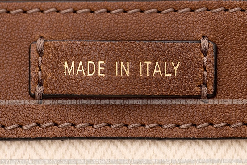 미우미우아방뛰르나파가죽백  20260316-111514-020루.jpg