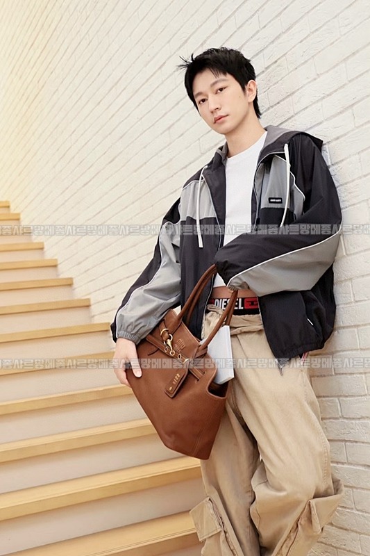 미우미우아방뛰르나파가죽백  20260316-111855-025루.jpg