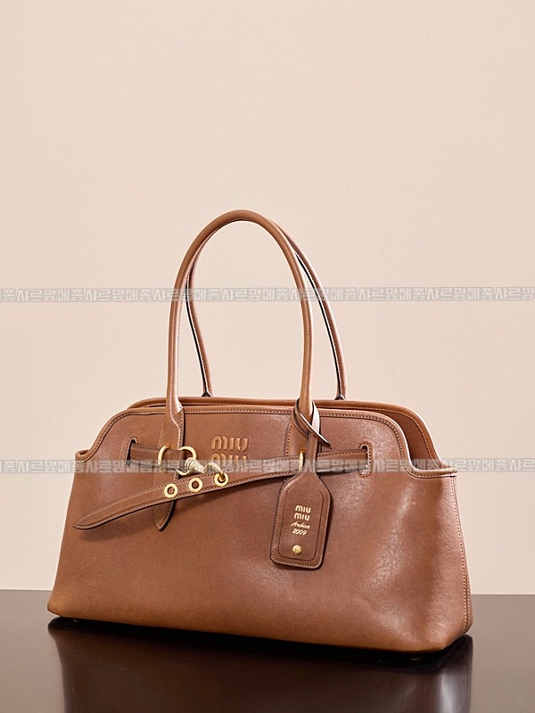 미우미우아방뛰르나파가죽백  20260316-111851-001루.jpg