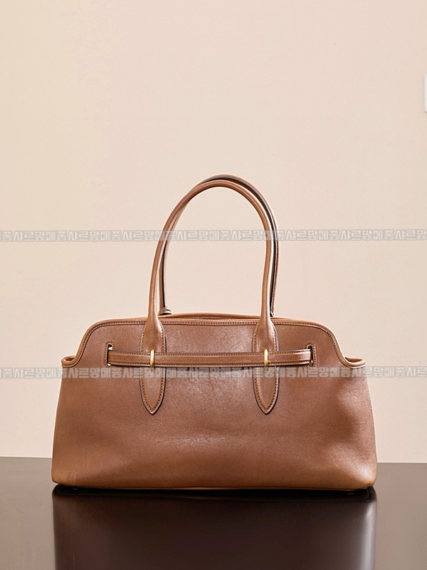 미우미우아방뛰르나파가죽백  20260316-111851-003루.jpg