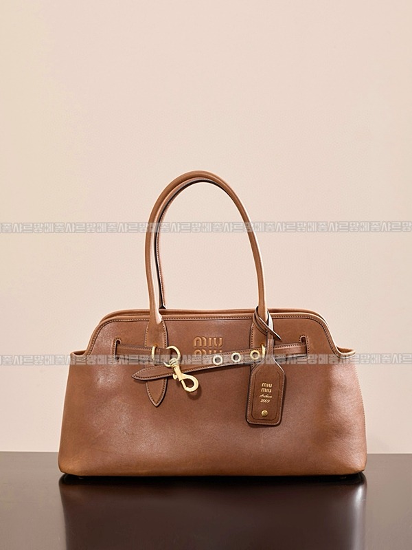 미우미우아방뛰르나파가죽백  20260316-111851-002루.jpg