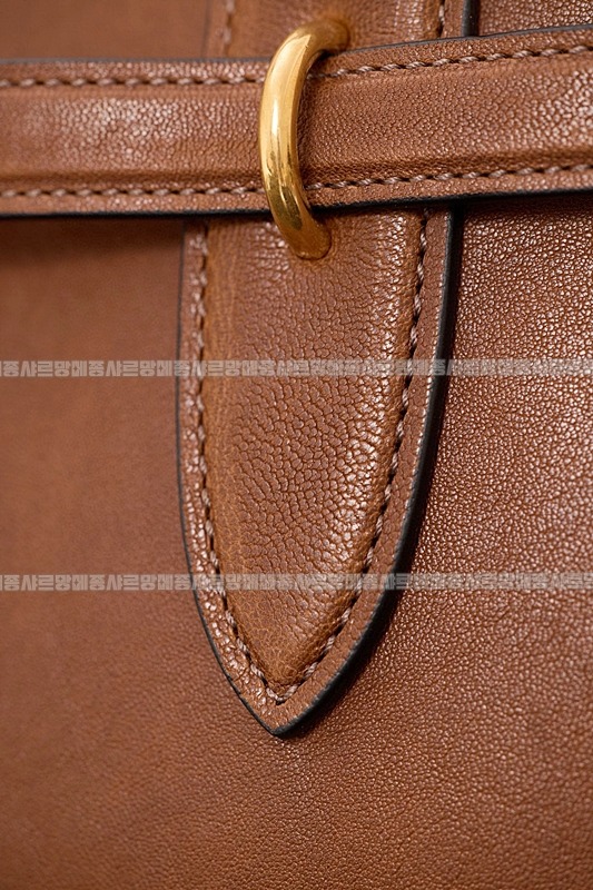 미우미우아방뛰르나파가죽백  20260316-111853-015루.jpg