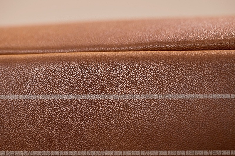 미우미우아방뛰르나파가죽백  20260316-111853-016루.jpg