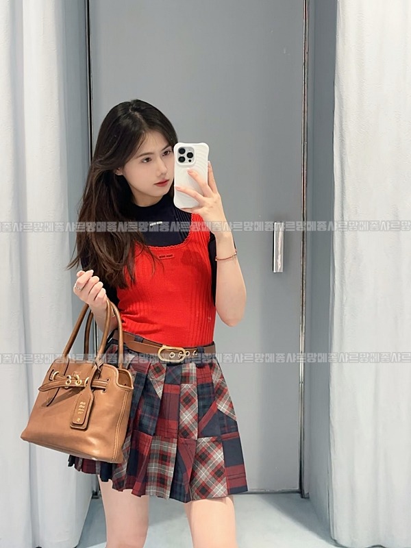 미우미우아방뛰르나파가죽백  20260316-112139-025루.jpg