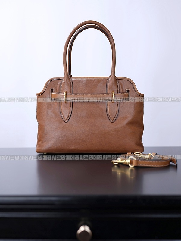 미우미우아방뛰르나파가죽백  20260316-112135-003루.jpg