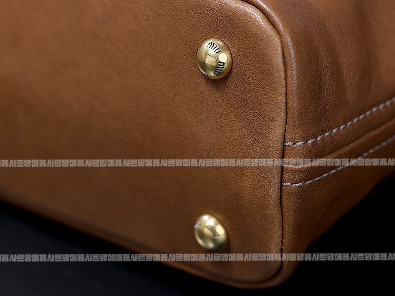 미우미우아방뛰르나파가죽백  20260316-112137-013루.jpg