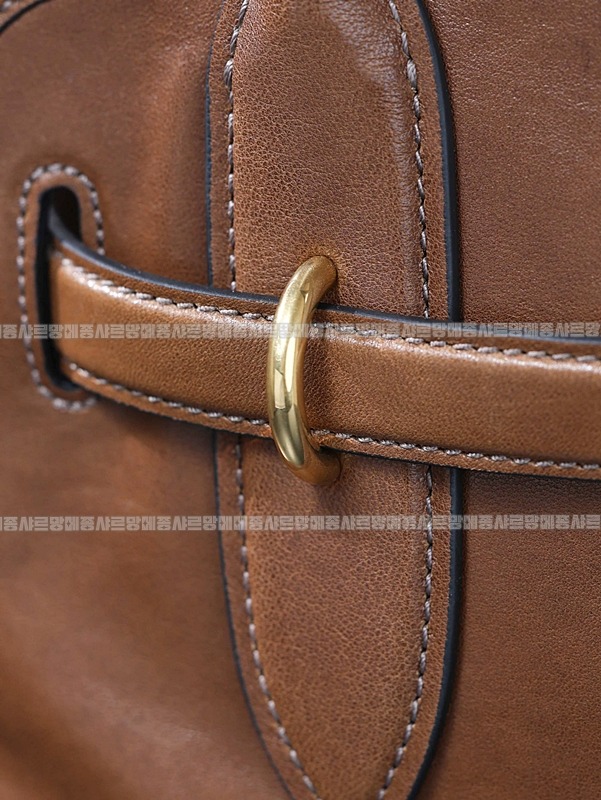 미우미우아방뛰르나파가죽백  20260316-112137-015루.jpg