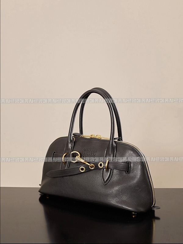 미우미우아방뛰르나파가죽백  20260316-123520-002루.jpg