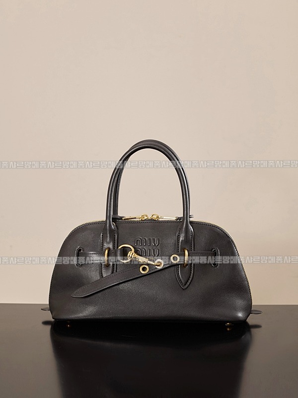 미우미우아방뛰르나파가죽백  20260316-123521-003루.jpg