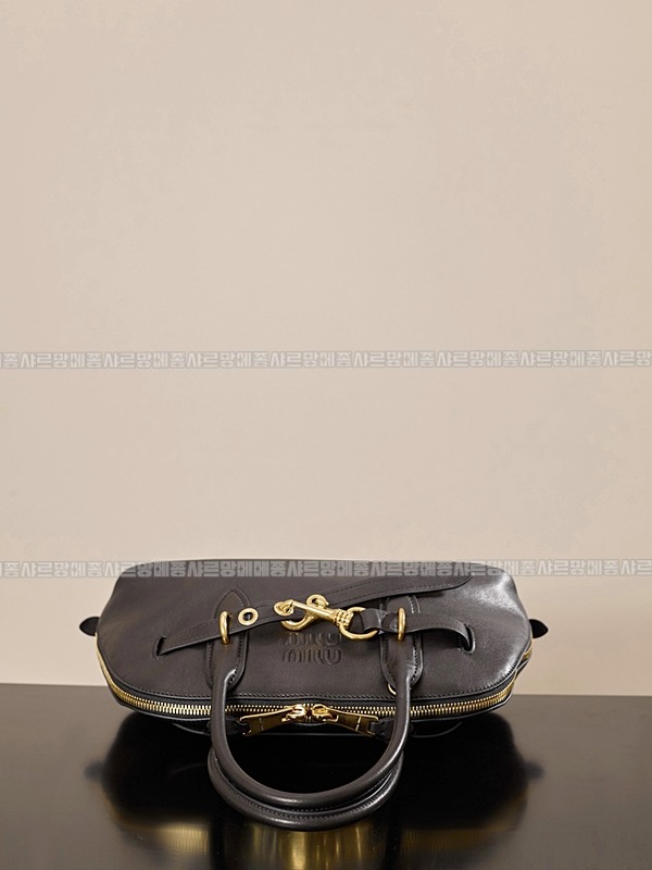 미우미우아방뛰르나파가죽백  20260316-123521-009루.jpg