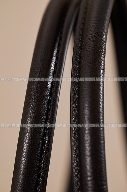 미우미우아방뛰르나파가죽백  20260316-123523-017루.jpg