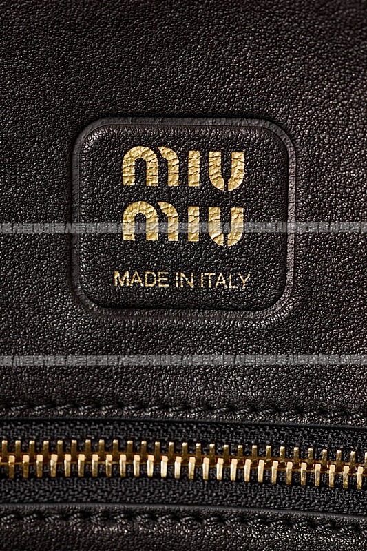 미우미우아방뛰르나파가죽백  20260316-123523-021루.jpg