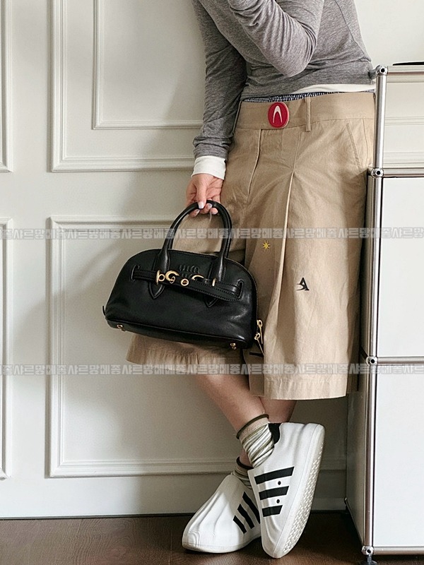 미우미우아방뛰르나파가죽백  20260316-125306-026루.jpg