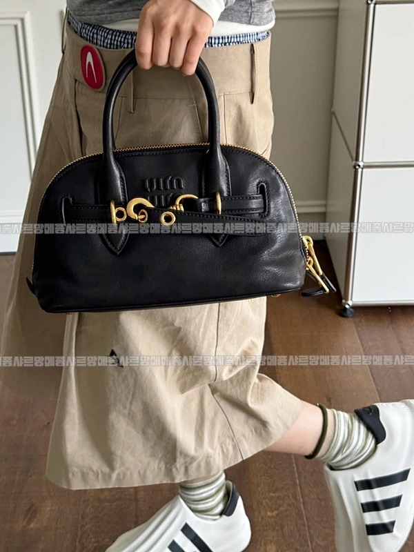 미우미우아방뛰르나파가죽백  20260316-125306-025루.jpg